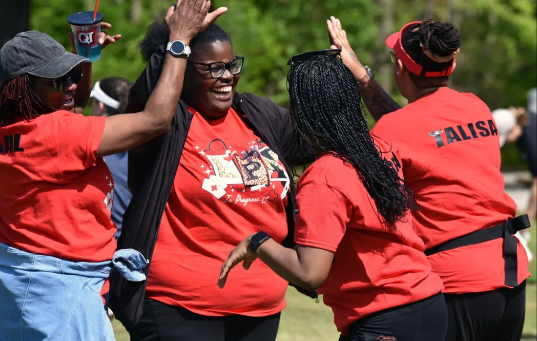 Group highfiving